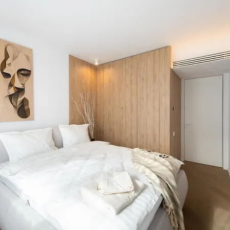 Amazing Scandi - Cortina Academy Apartment *