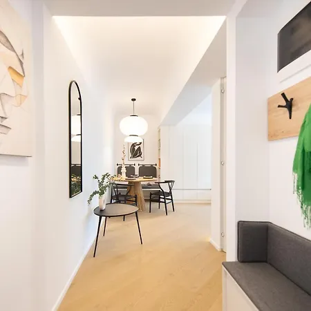 Amazing Scandi - Cortina Academy Apartment